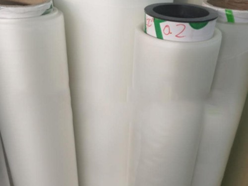 tpu磨砂半透 85A  双雾面TPU薄膜型号：20BEC2 厚度;0.2mm