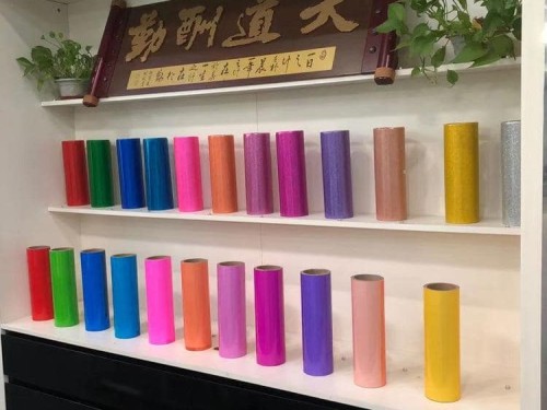 开云体育手机网页版 彩色TPU透明膜 聚氨酯薄膜 耐磨、抗撕裂性佳